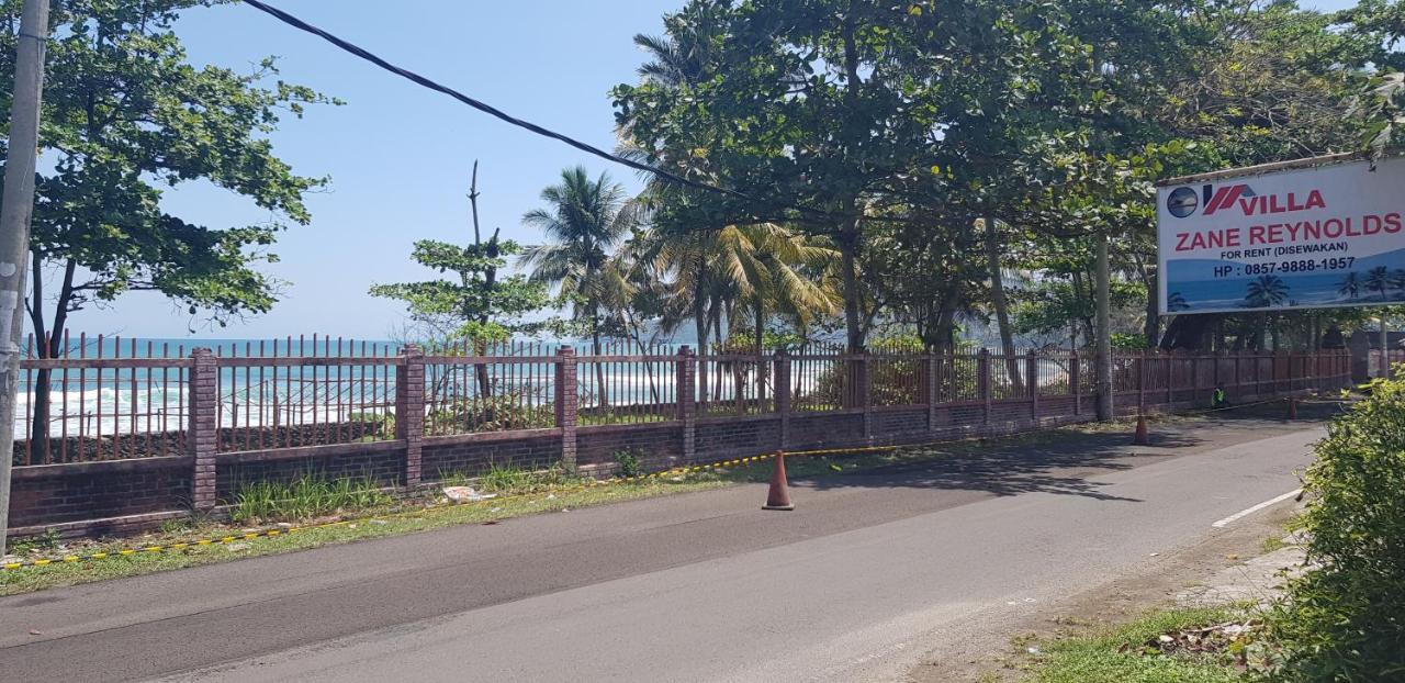 Spot On 90018 Villa Zane Reynold Karanghawu Exterior foto